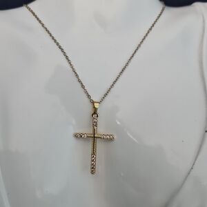 Elegant Gold Cross Necklace